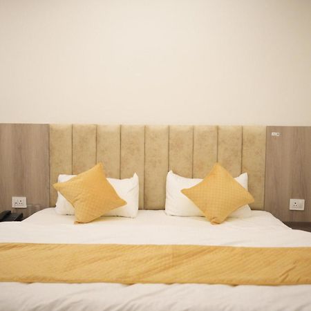 Hotel Harry Rishīkesh Esterno foto