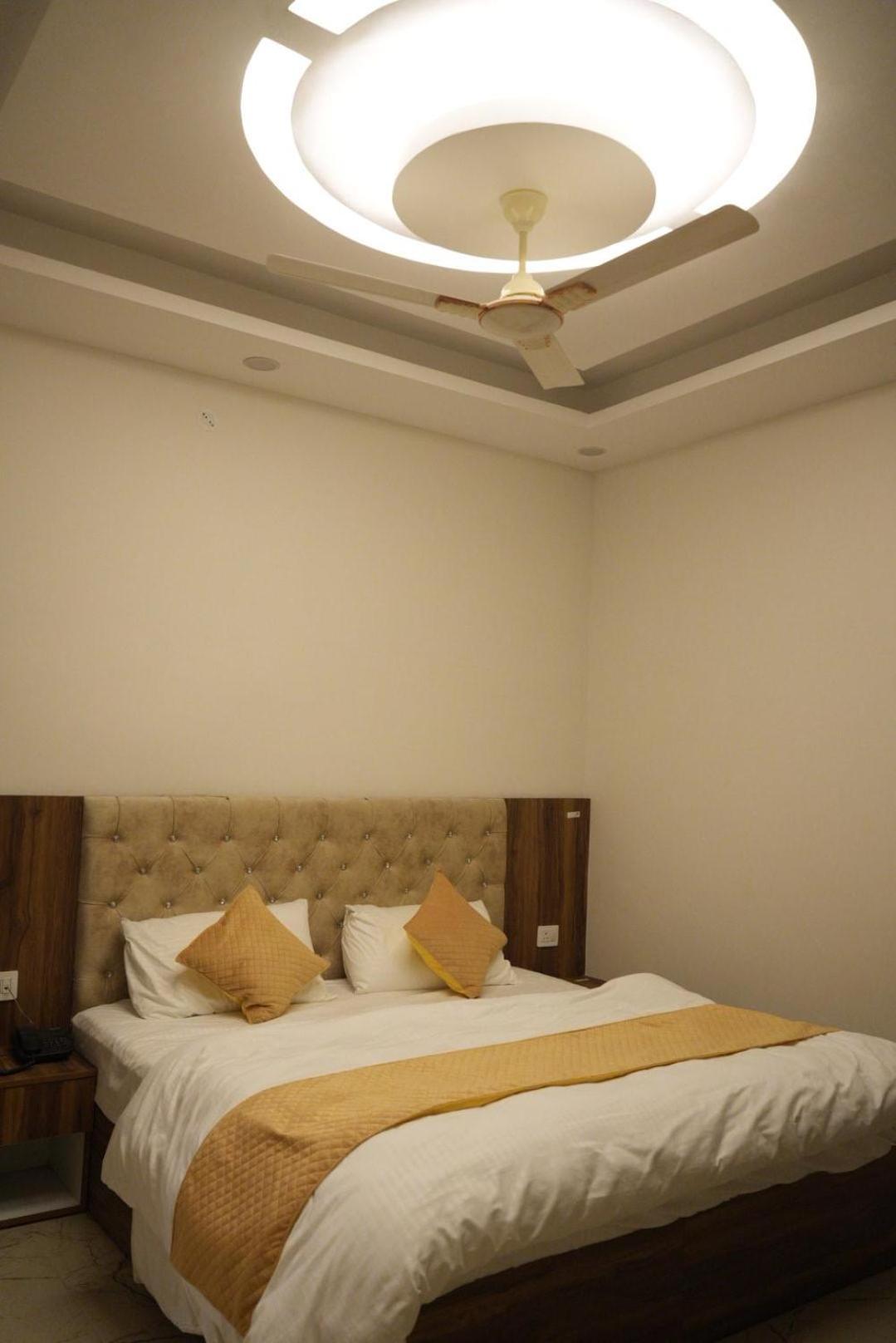 Hotel Harry Rishīkesh Esterno foto