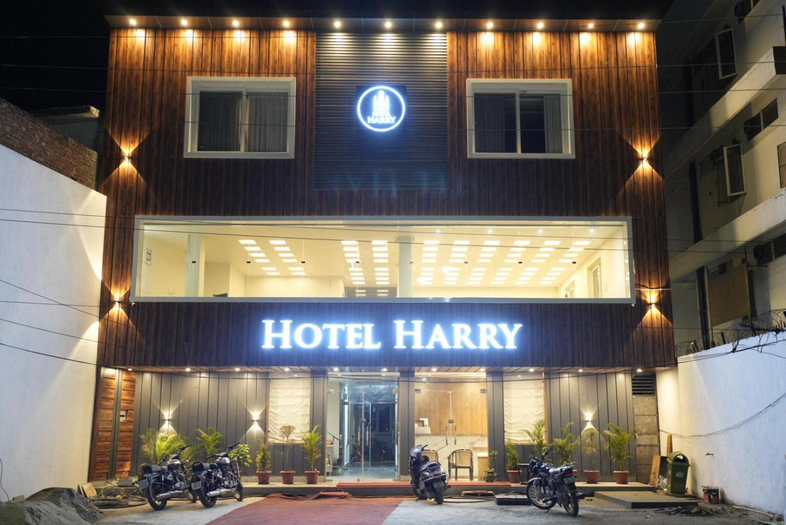 Hotel Harry Rishīkesh Esterno foto