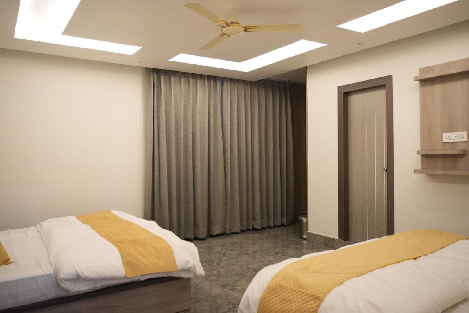Hotel Harry Rishīkesh Esterno foto