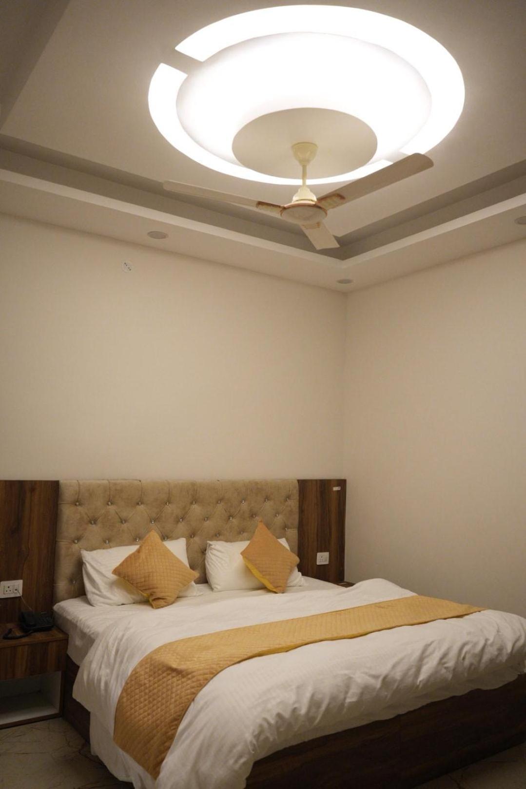 Hotel Harry Rishīkesh Esterno foto